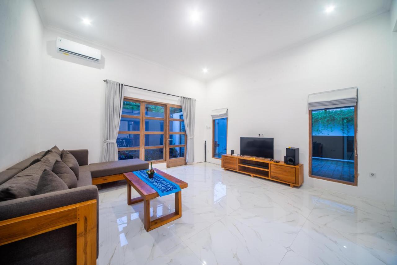 Villa Sayang 111 Villa-type With Large Living And Parking Space Sanur (Bali)